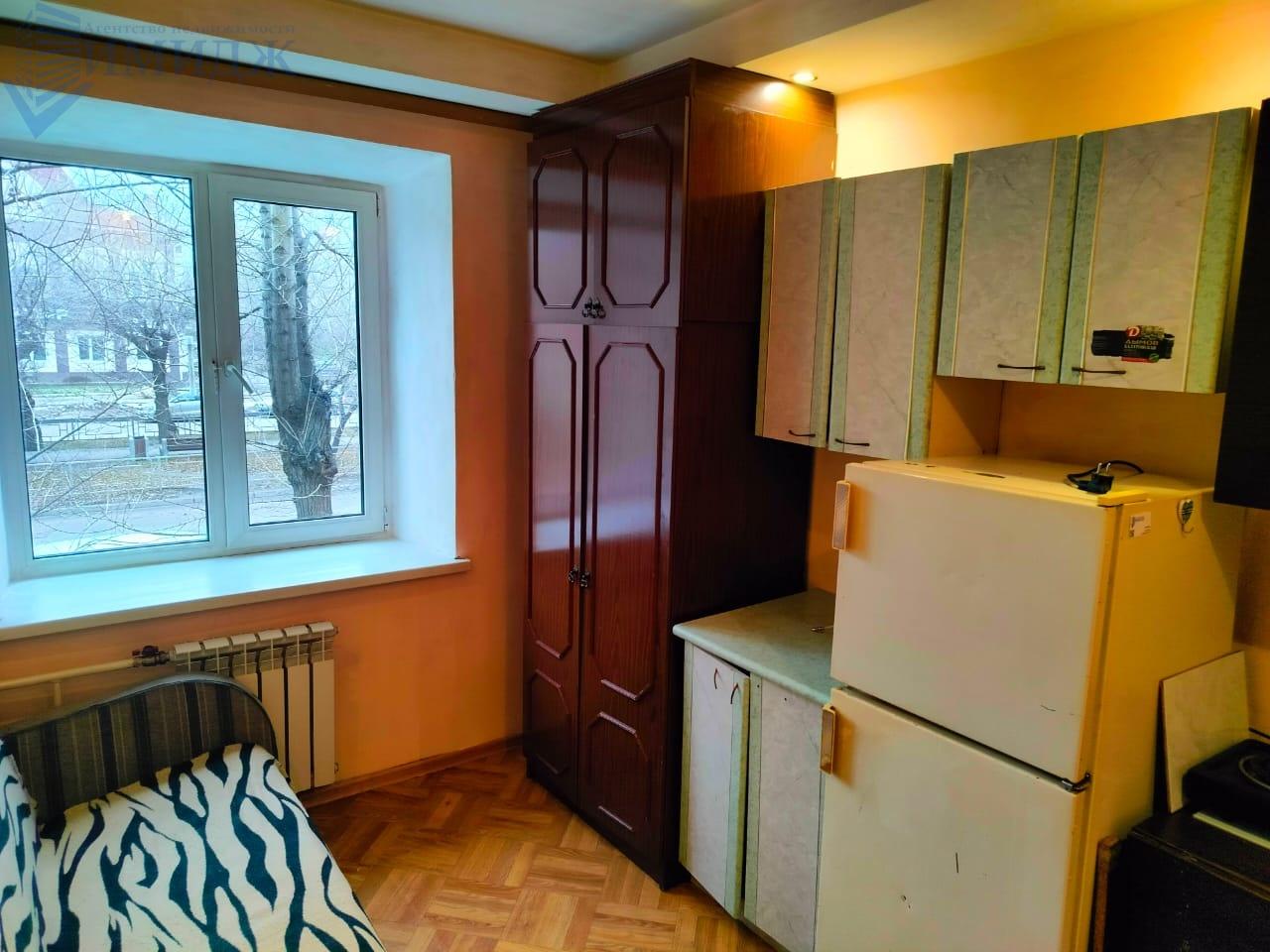 Фото реальные.
Всё включено.
Сдам в аренду  гостинку. 
Есть вся необходимая мебель и бытовая техника.
Вариант в наличии. 
Звоните. Ответим на все вопросы.
Выездной агент.
Предоплату не берём. Оплата услуг после показа и подписания договора-найма!
Услуги агентства недвижимости 60% от стоимости арендн