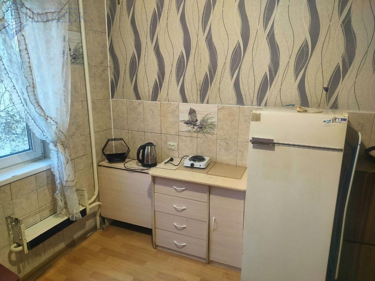 Фото реальные.
Всё включено.
Сдам в аренду гостинку.
Есть вся необходимая мебель и бытовая техника.
Собственник сдает на длительный  срок.
Вариант в наличии.
Звоните. Ответим на все вопросы.
Выездной риелтор!
Предоплату не берём. 
Оплата услуг после показа объекта и подписания договора-найма!
Услуги