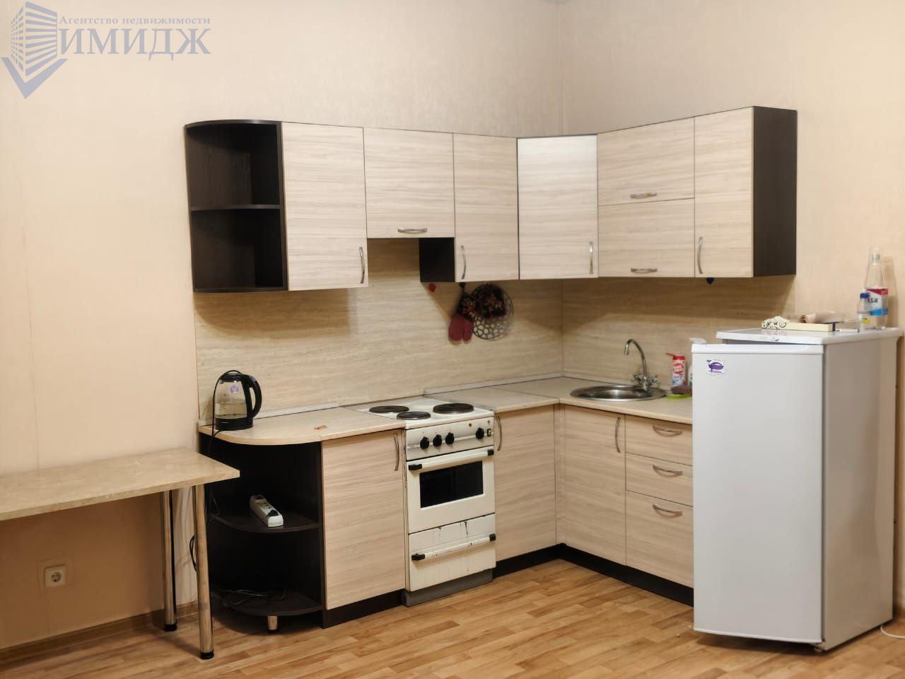 Фото реальные.
Сдам в аренду студию.
Есть вся необходимая мебель и бытовая техника.
Собственник сдает на длительный  срок.
Свет, вода по счётчикам.
Вариант в наличии.
Звоните. Ответим на все вопросы.
Выездной риелтор!
Предоплату не берём. 
Оплата услуг после показа объекта и подписания договора-найм