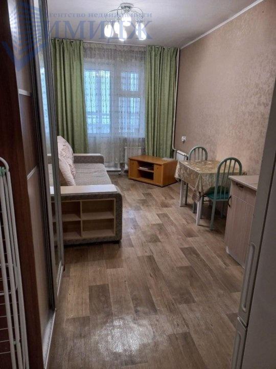 Сдам квартиру студио,хороший район,чистая и светлая квартира.хорошие соседи.мебелированная,вложений не требует.рядом магазины,остановка,все в шаговой доступности.
Звоните. Ответим на все вопросы.
Выездной риелтор!
Предоплату не берём. 
Оплата услуг после показа объекта и подписания договора-найма!
У