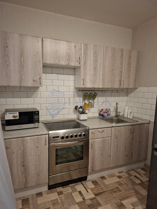 Чистая теплая уютная квартира. Район с развитой инфраструктурой.
Планируется сдача на длительный срок.
Сдам только некурящим!!
Без животных и без маленьких детей.
Звоните. Ответим на все вопросы.
Выездной риелтор!
Предоплату не берём. 
Оплата услуг после показа объекта и подписания договора-найма!
У