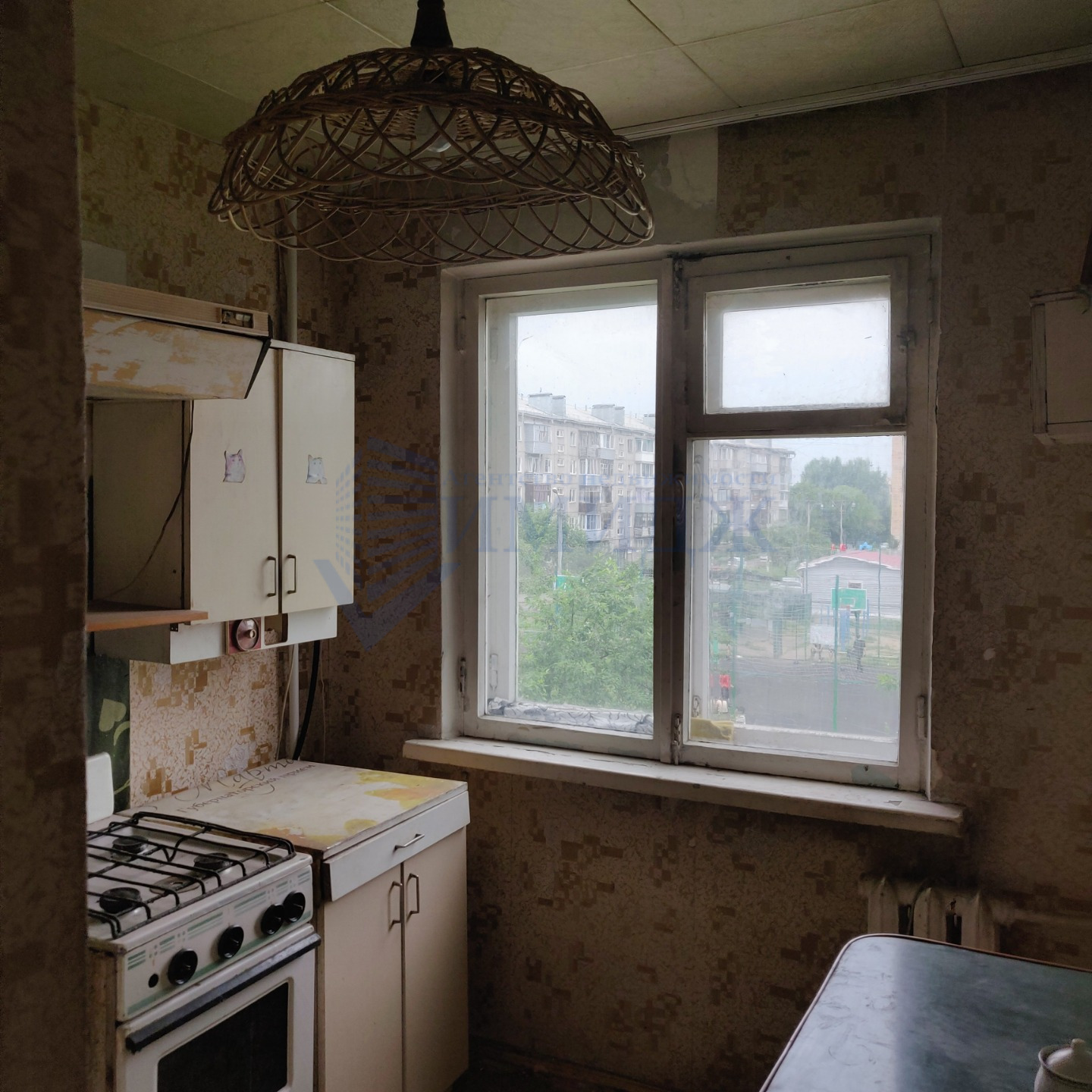 Фото реальные.
Сдам в аренду 3-комн. квартиру одному жильцу.
На не определенный срок  Квартира на продаже.
Есть необходимая мебель
Свет  по счётчикам.
Вариант в наличии.
Звоните. Ответим на все вопросы.
Выездной риелтор!
Предоплату за услуги не берём. В офис не вызываем.
Оплата услуг после показа и 